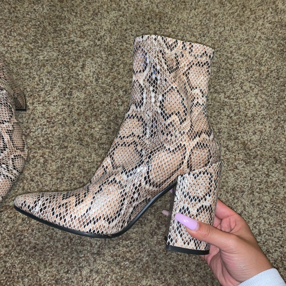 Snake skin boots !!!!